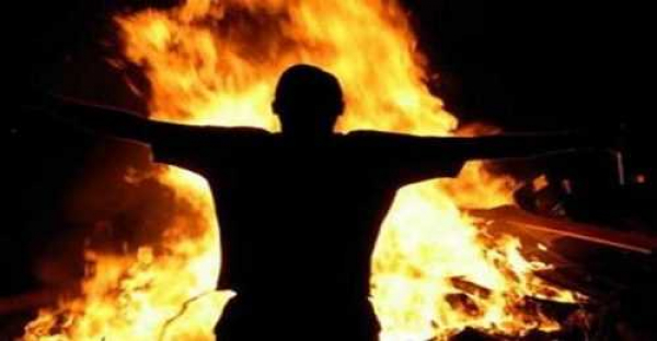 مواطن حاول إحراق نفسه احتجاجاً على تسطير محضر بحقه وإقفال محله في كفرتبنيت