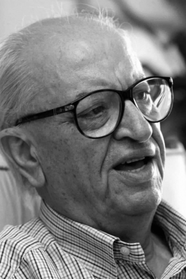 La direction du PCL annonce le d&eacute;c&egrave;s le leader politique et penseur Karim Mroueh