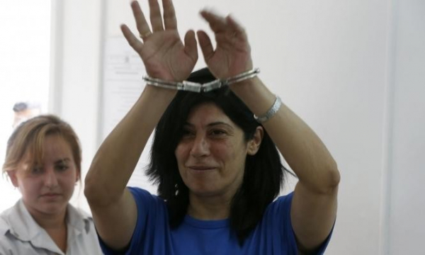 الاحتلال يصدر حكماً بالسجن على القيادية الفلسطينية خالدة جرار لمدة عامين