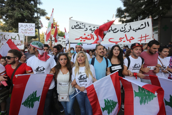 من &laquo;العمل&raquo; إلى &laquo;الصحة&raquo; اليوم: &laquo;مدنيون&raquo; يلتقون على &laquo;خطاب الشيوعي&raquo;